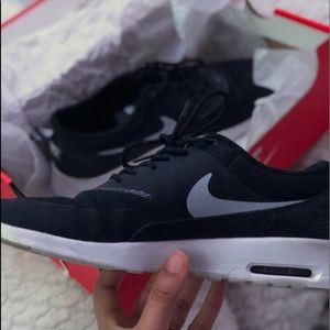 women's nike black mesh shoes